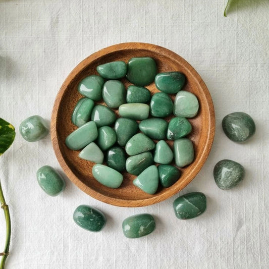 Green aventurine Tumble stones