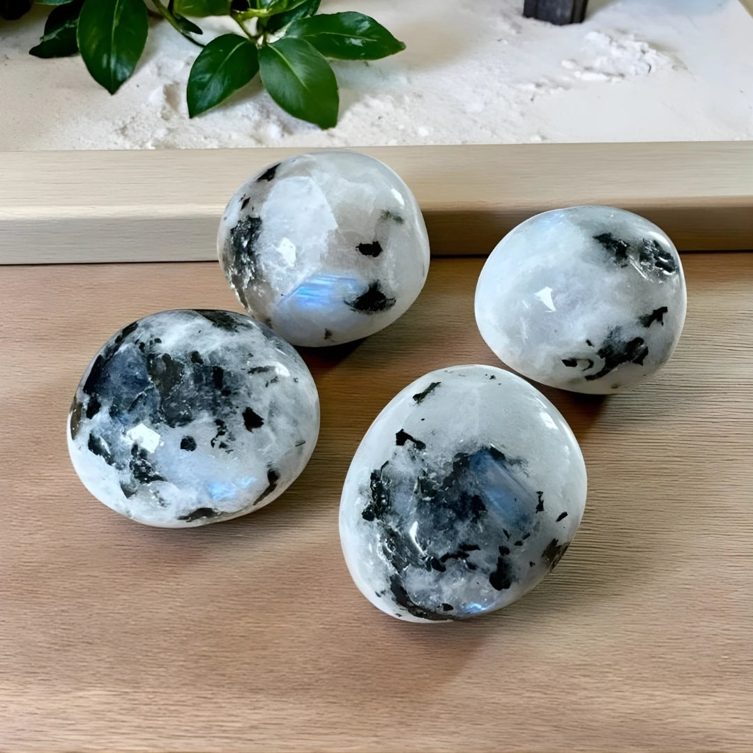 Moonstone Tumble stones